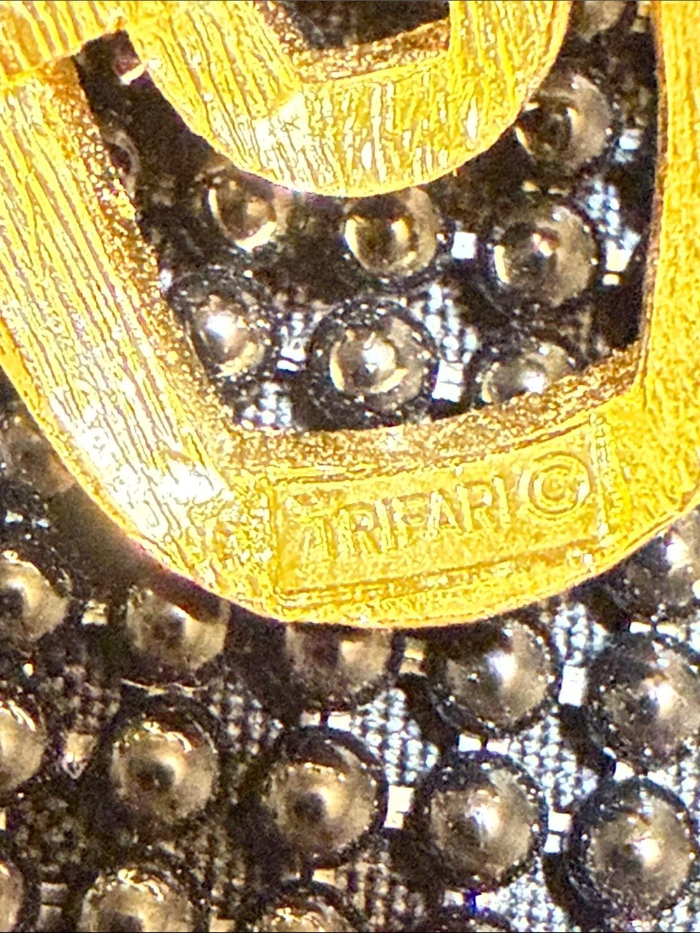 Trifari elegant gold